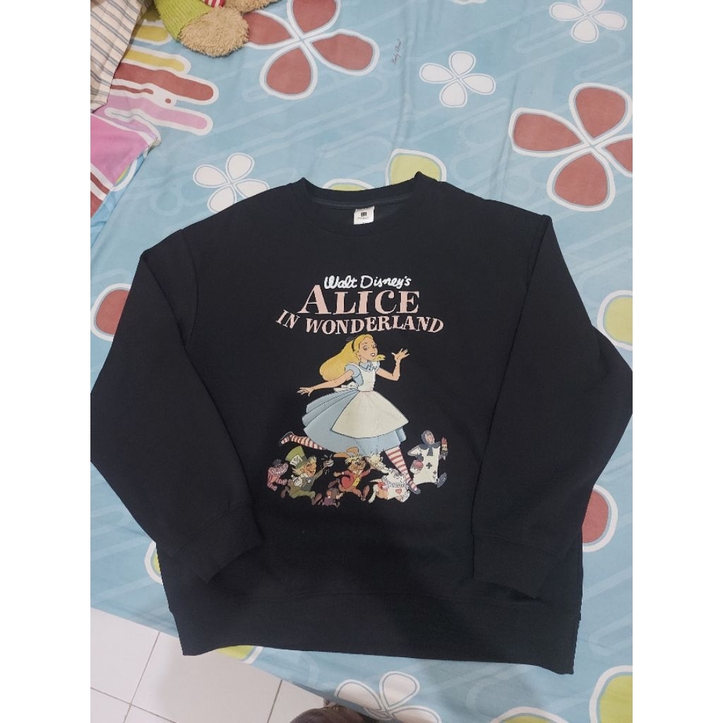 preloved sweater alice in wonderland