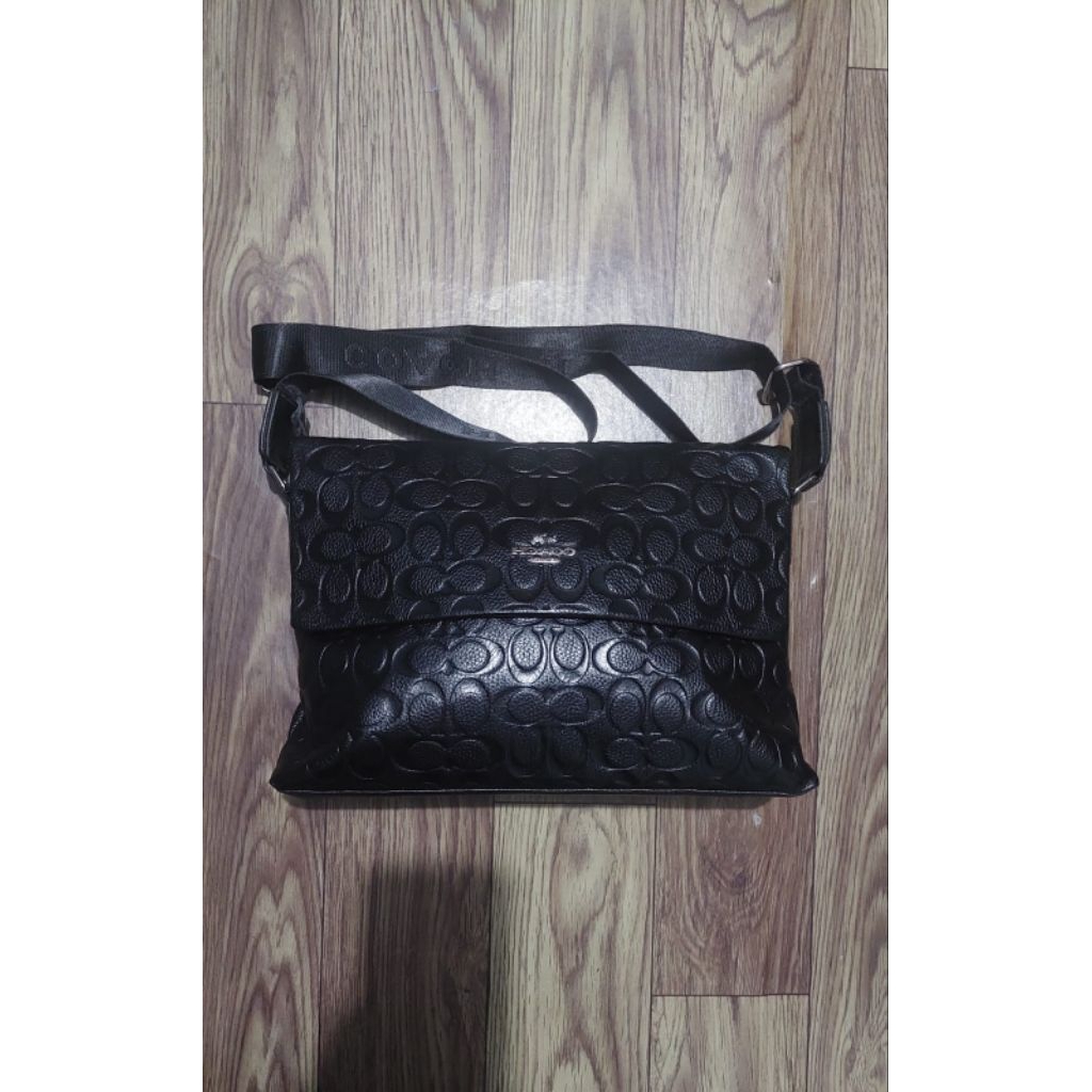 Tas slempang pria Coach slingbag