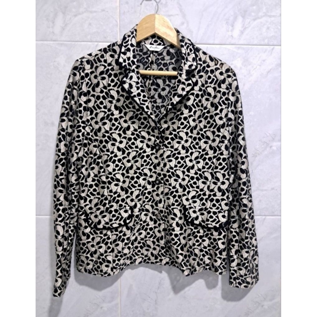 Blazer bahan brokat