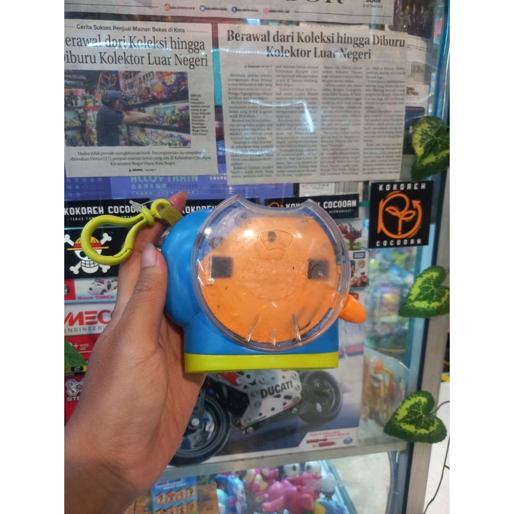 Pajangan view master biru (1.36)