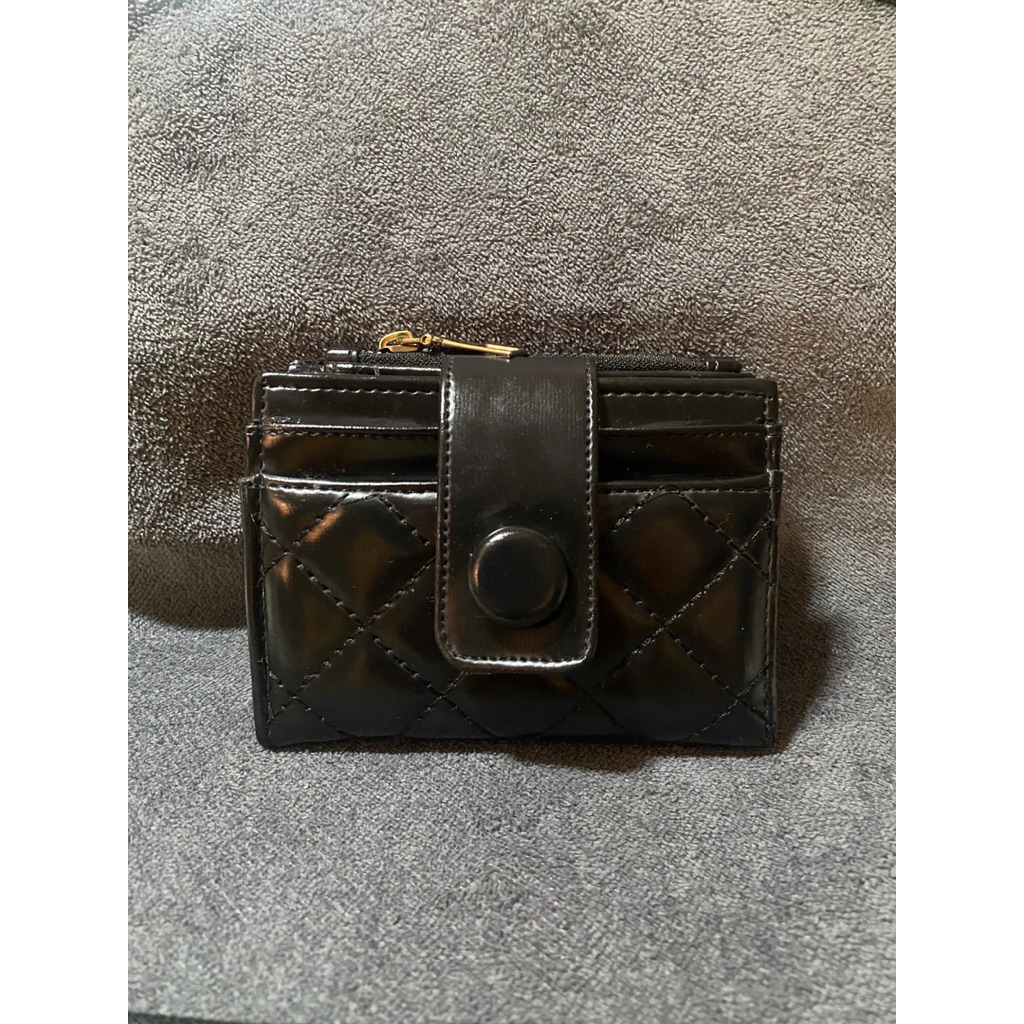 Dompet Wanita Elegan Warna Hitam – Model Lipat Mini Simple & Stylish