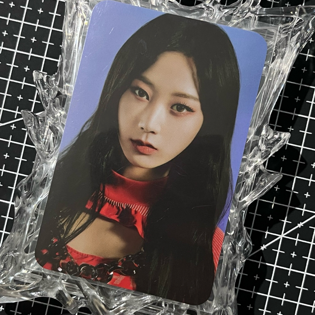 GISELLE PC OFFICIAL | NEXT LEVEL ACRYLIC KEYRING MERCHANDISE PHOTOCARD AESPA