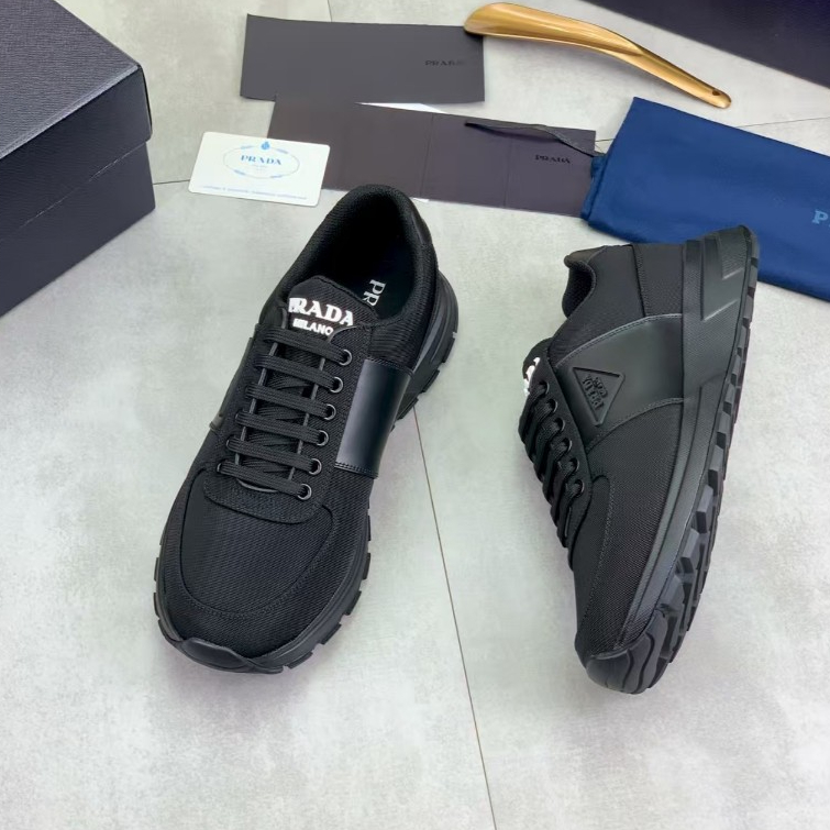 Prada men's black lace up casual sports shoes, comfortable and breathable men's shoes