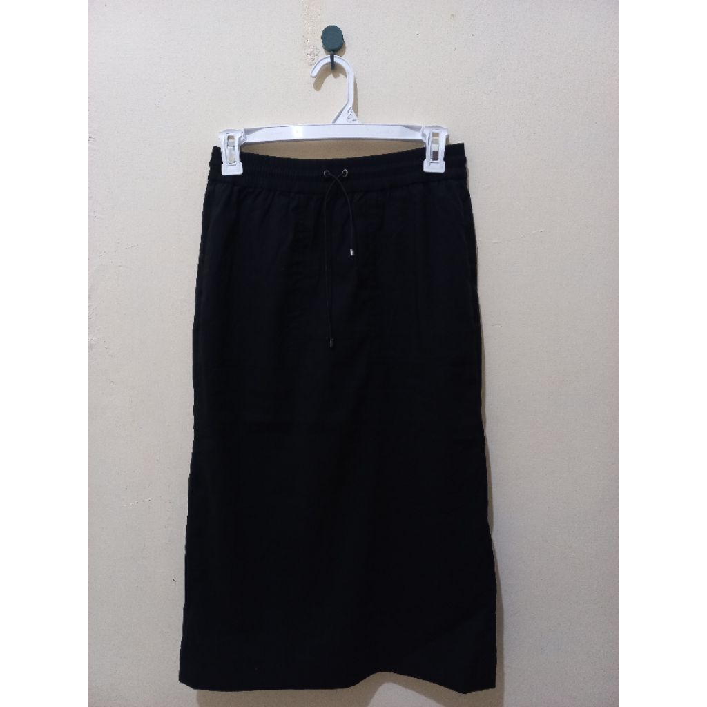 rok span serut hitam