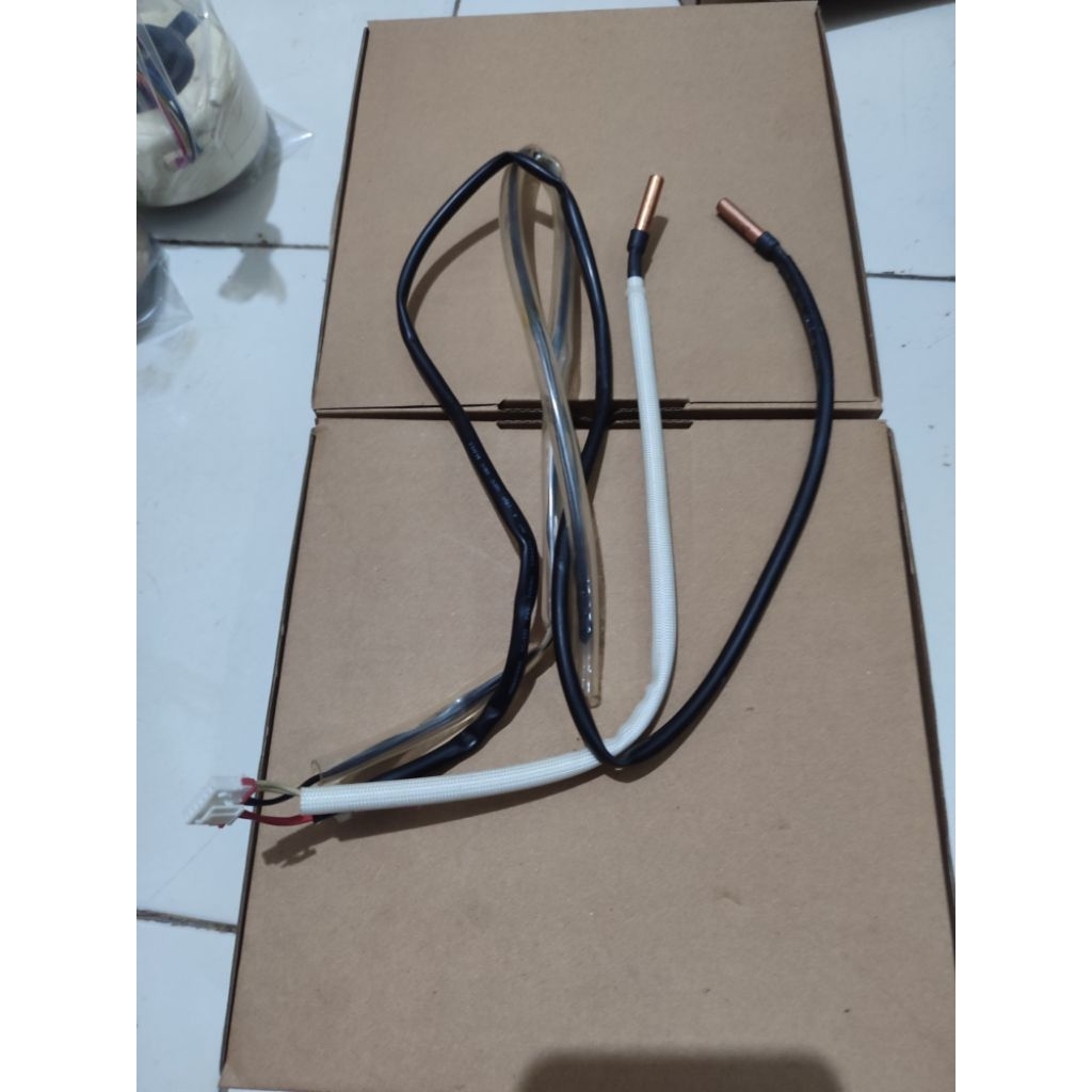 Termis thermistor Ac outdoor midea inverter asli original