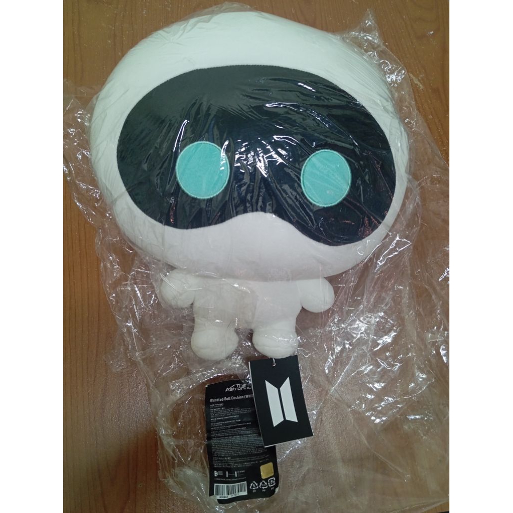 OFFICIAL BT21 WOTTEO JIN BTS DOLL WITH TAG