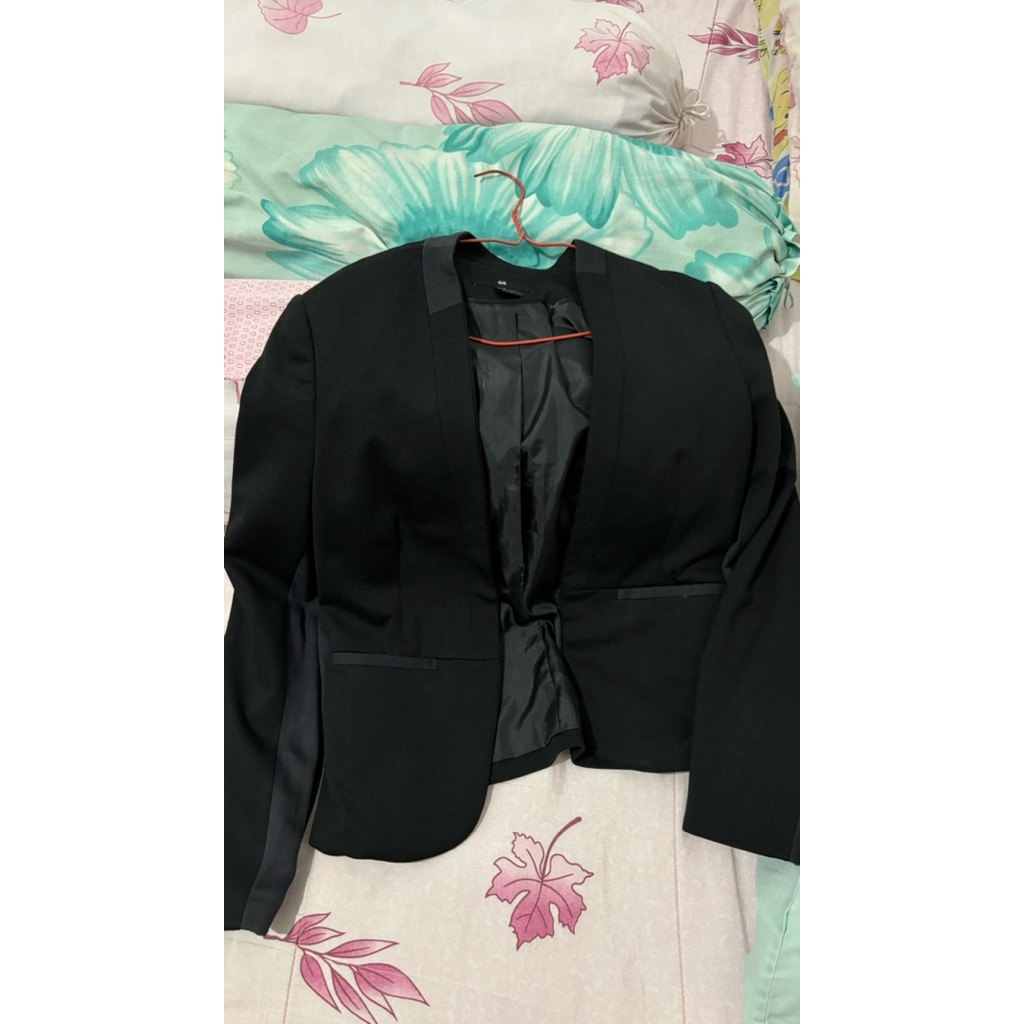 Blazer wanita H&M (SIZE S)