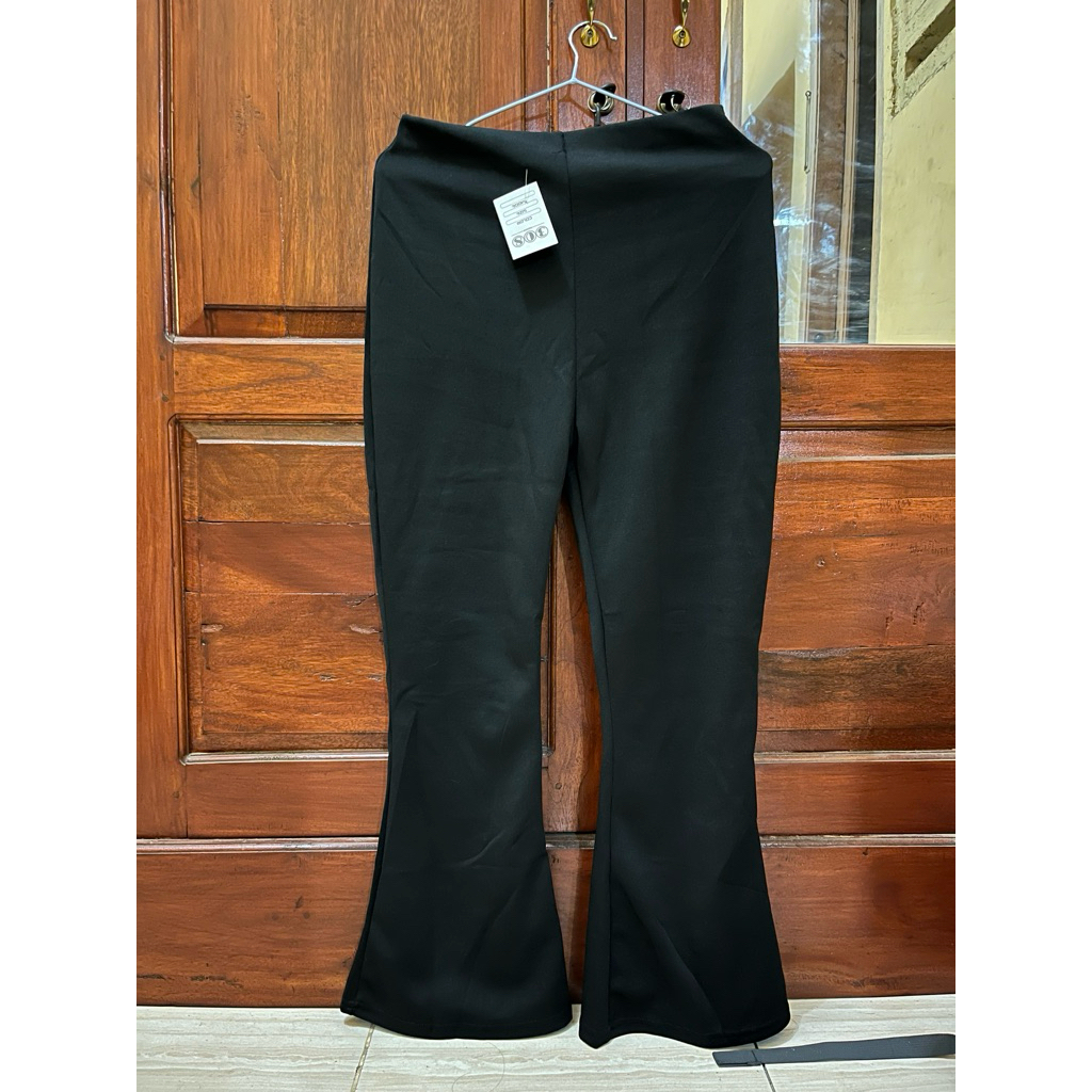 preloved celana scuba