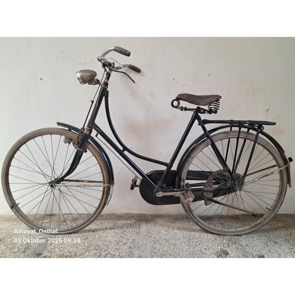 Sepeda Ontel Tua Jadul Antik Klasik