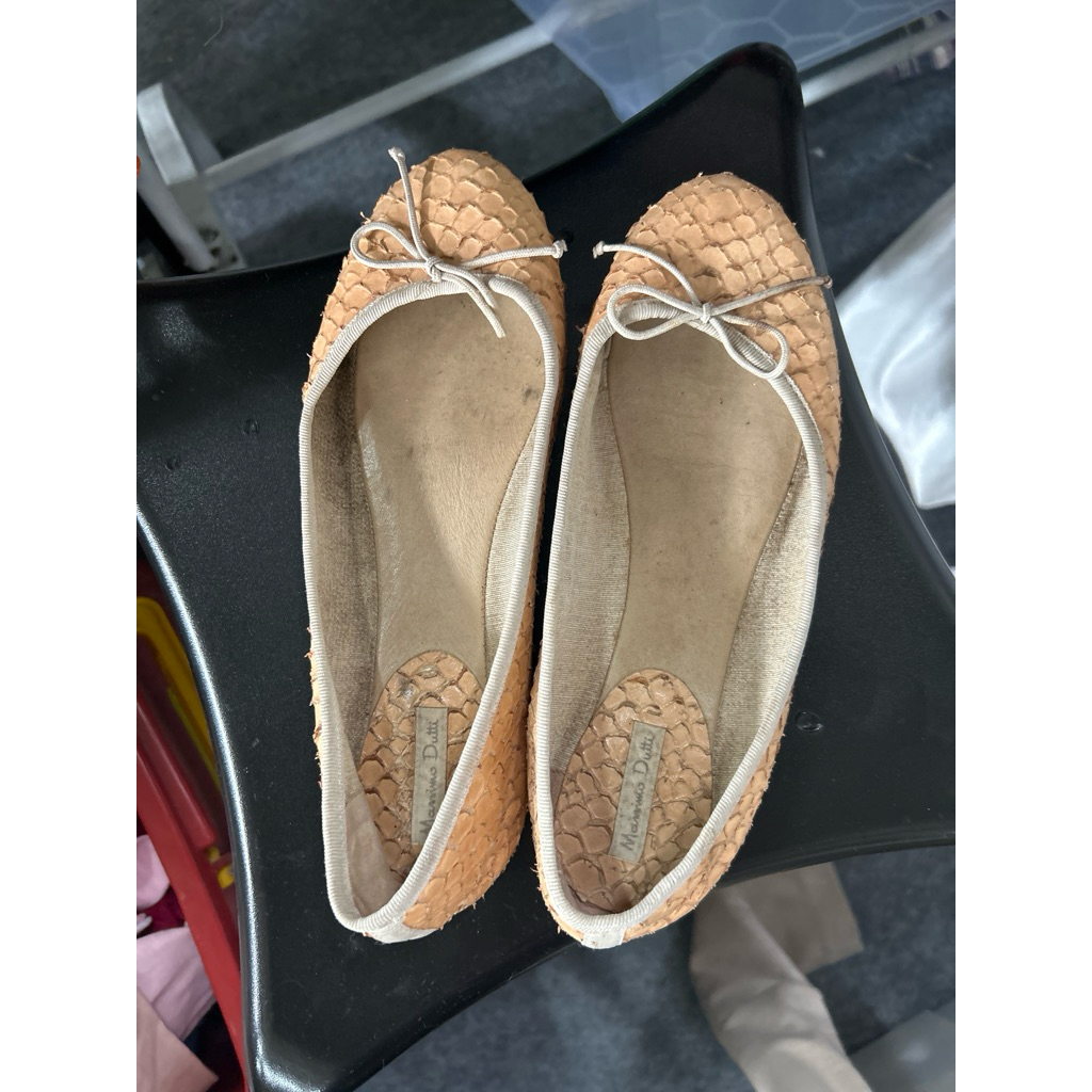 Massimo Dutti Flat Shoes Size 37