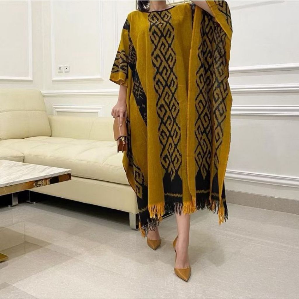 Kaftan Tenun Ikat Wanita – Long Dress Etnik Khas Nusantara, Elegan & Nyaman Dipakai