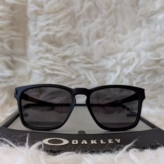 Kacamata Original Oakley Latch Squared Matte Black w/ Prizm Grey 009358 13