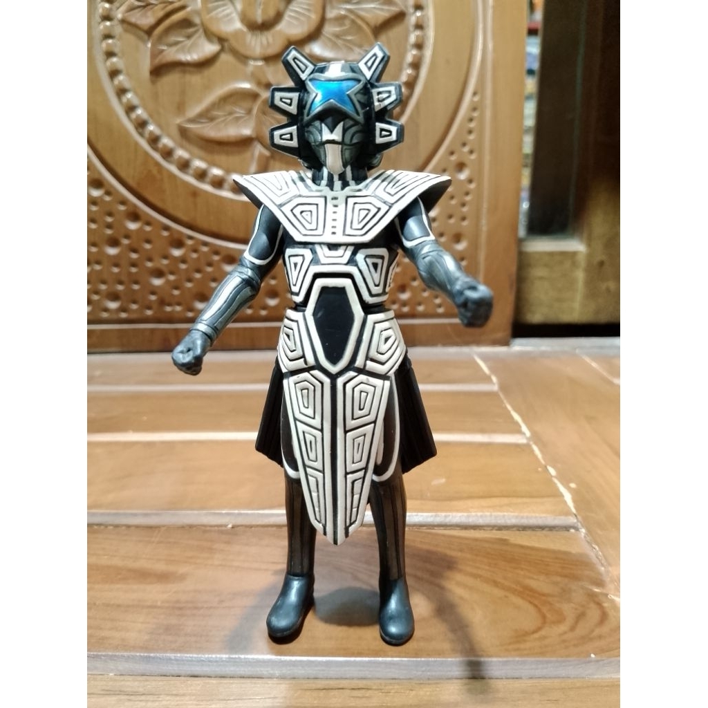 action figur Gigi Ultraman Cosmos 2001 Ultra Monster Series Ghighi Figure Kaiju second