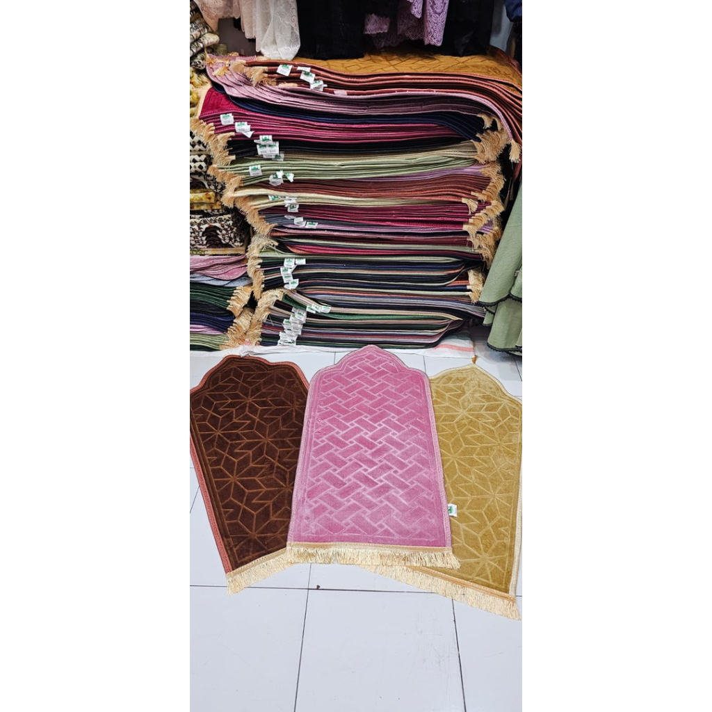 SAJADAH KUBAH TEBAL POLOS TURKEY