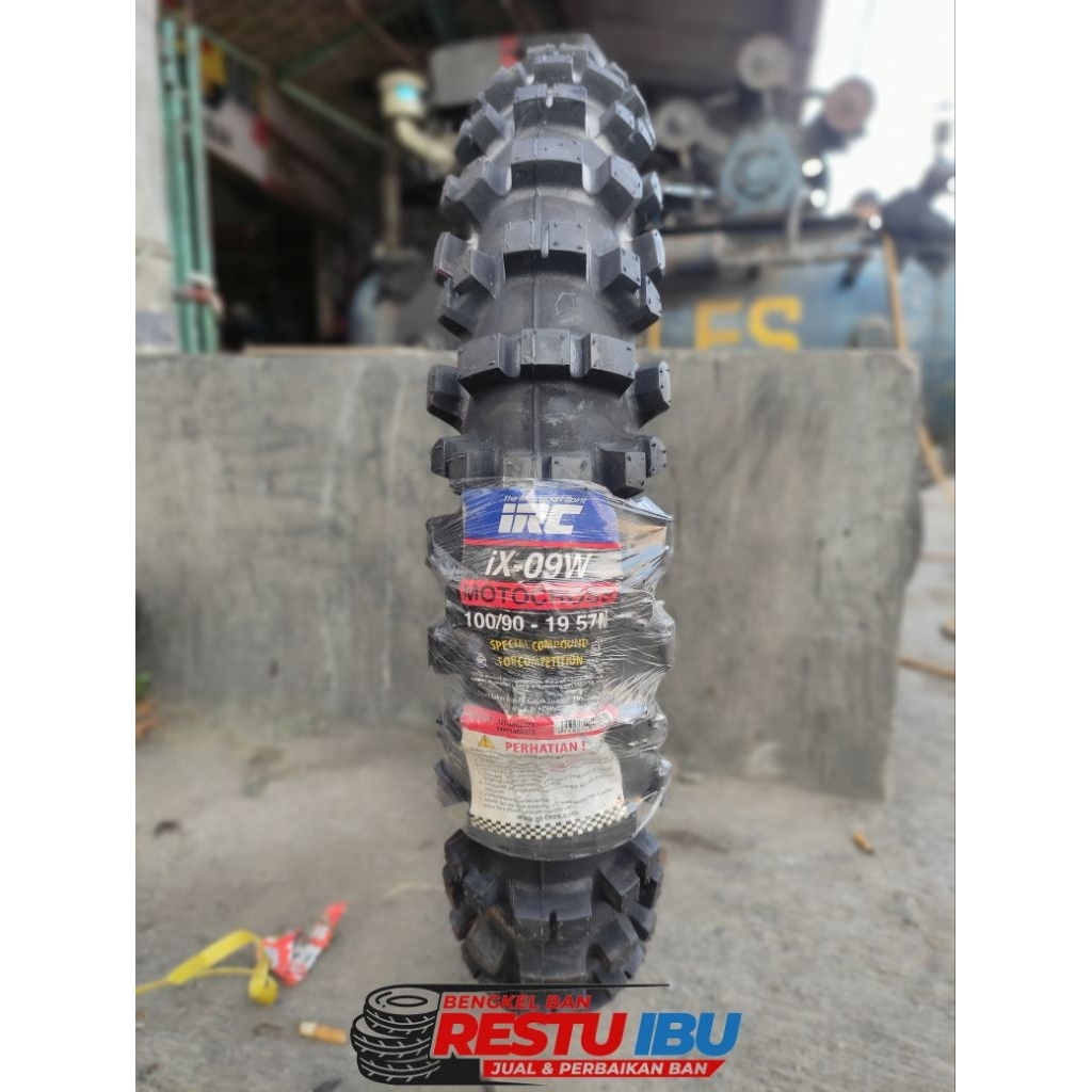 Ban Motor Cross iX-09W 100/90-19 Special Compound For Competition
