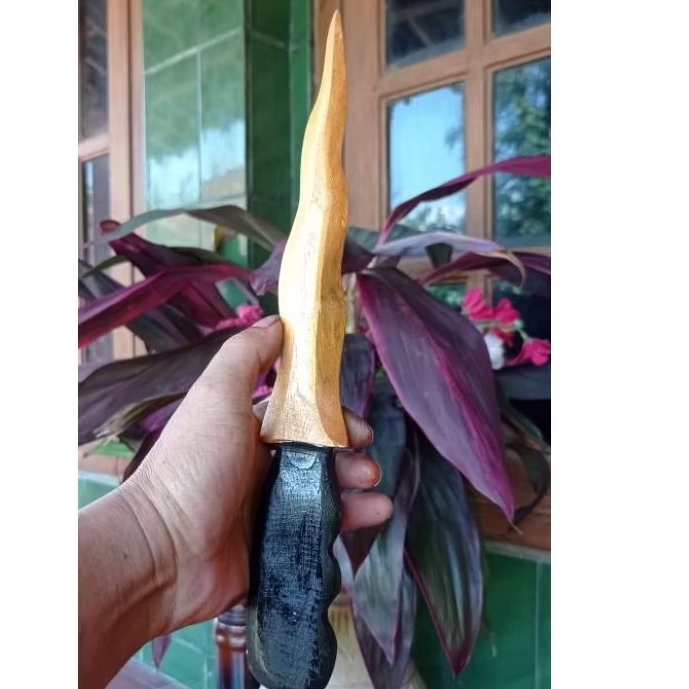 keris pendek kayu - keris mainan kayu - keris koleksi - keris pusaka kayu - keris mainan anak -  ker
