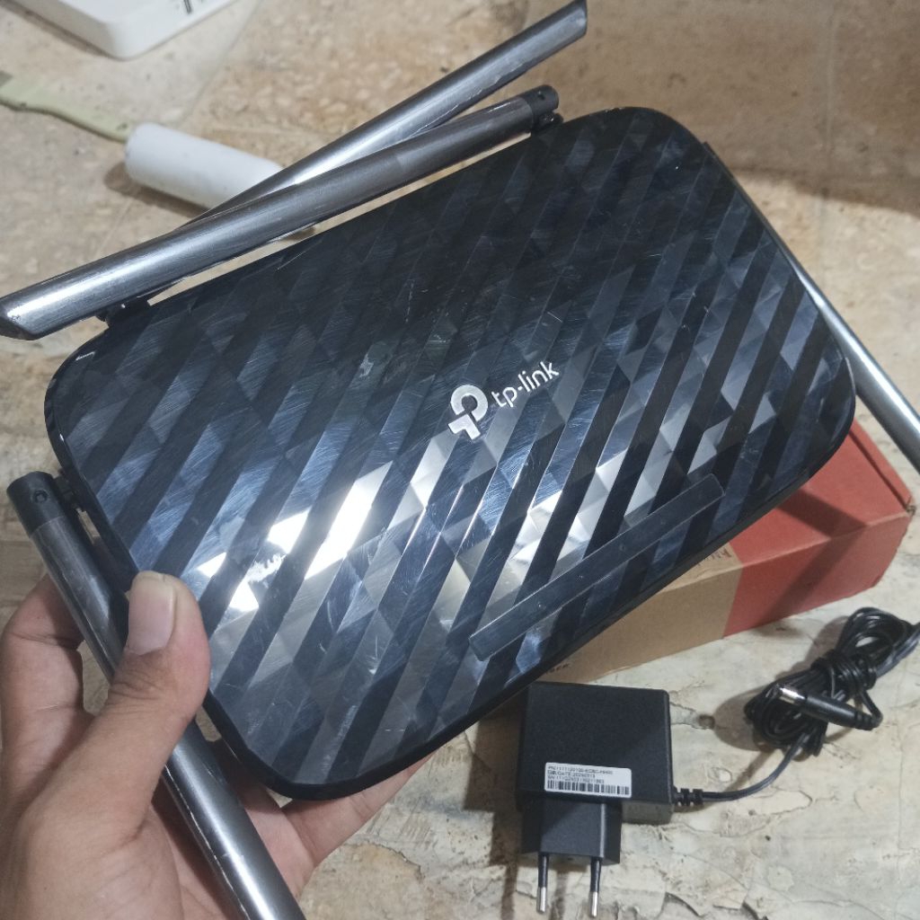 Tp Link AC1350 dualband gigabit router modem