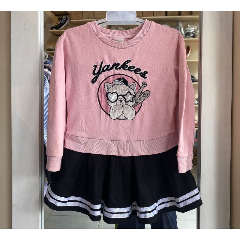 Dress MLB