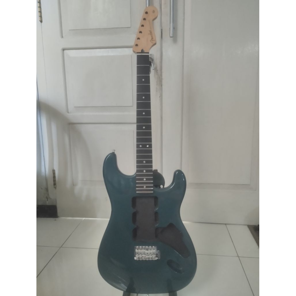 neck fender original  mighty mite dan body squier sonic