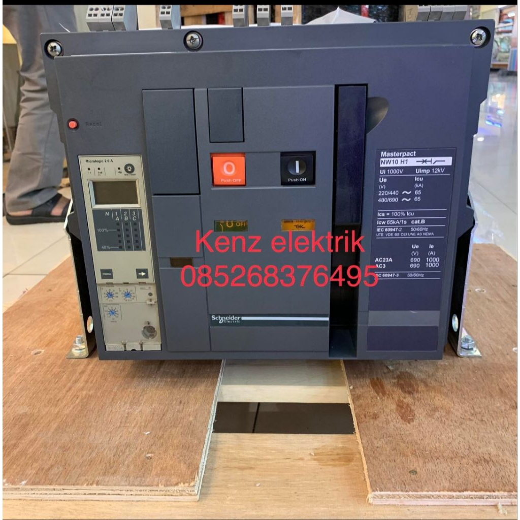 ACB SCHNEIDER 1000A NW10 3pole original