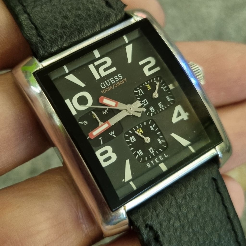 Jam tangan Guess Chronograph Vintage Original