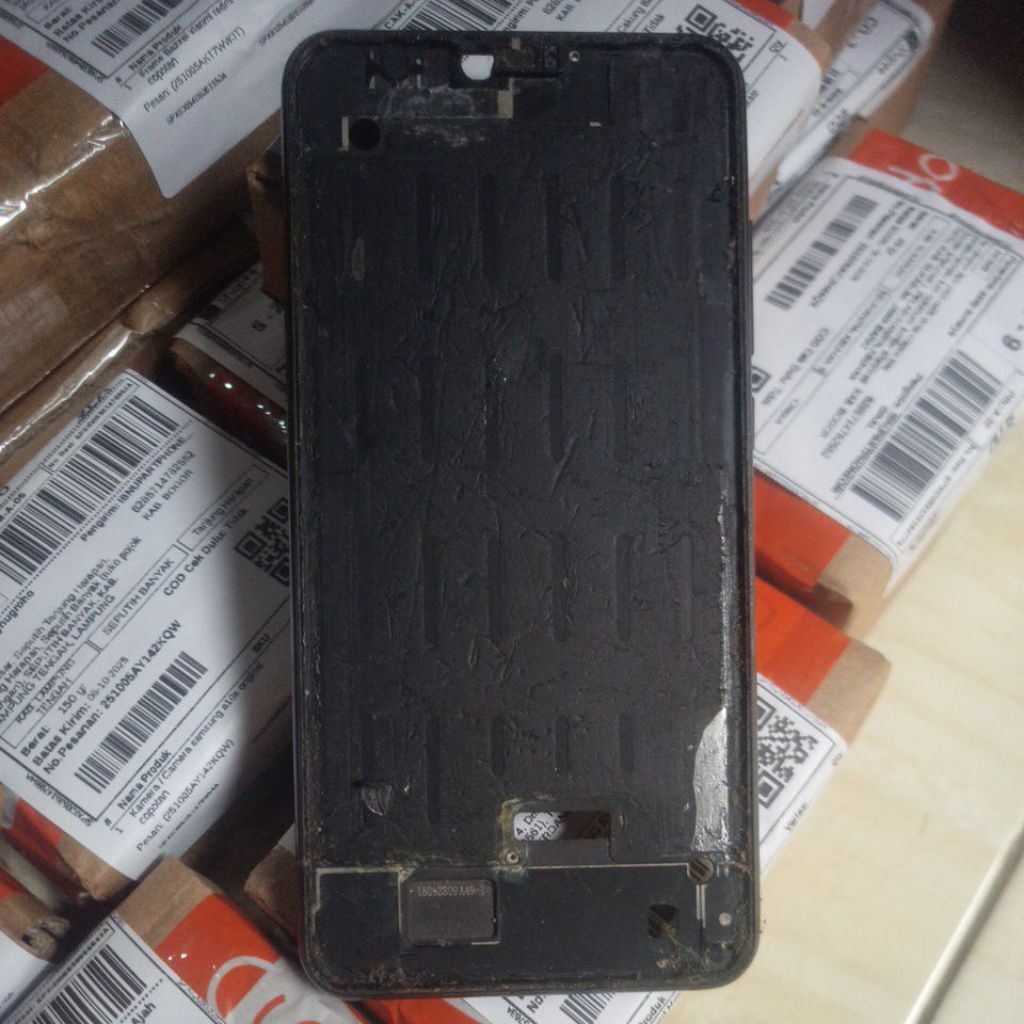 Frame Xiaomi Mi 8 Lite Asli Copotan Cabutan Original  Tatakan Lcd Tulang Tengah