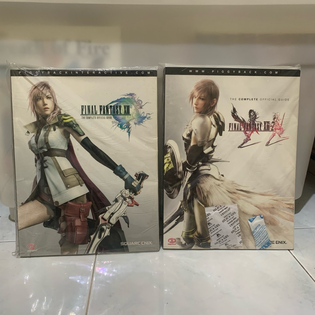 Final Fantasy 8 The Official Complete Guide Vol 1 & Vol 2 piggyback (second/preloved/bekas)