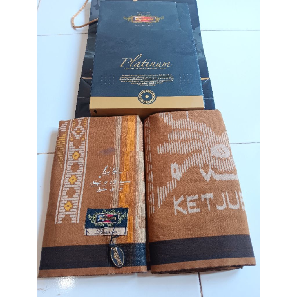 Sarung Ketjubung Platinum Second