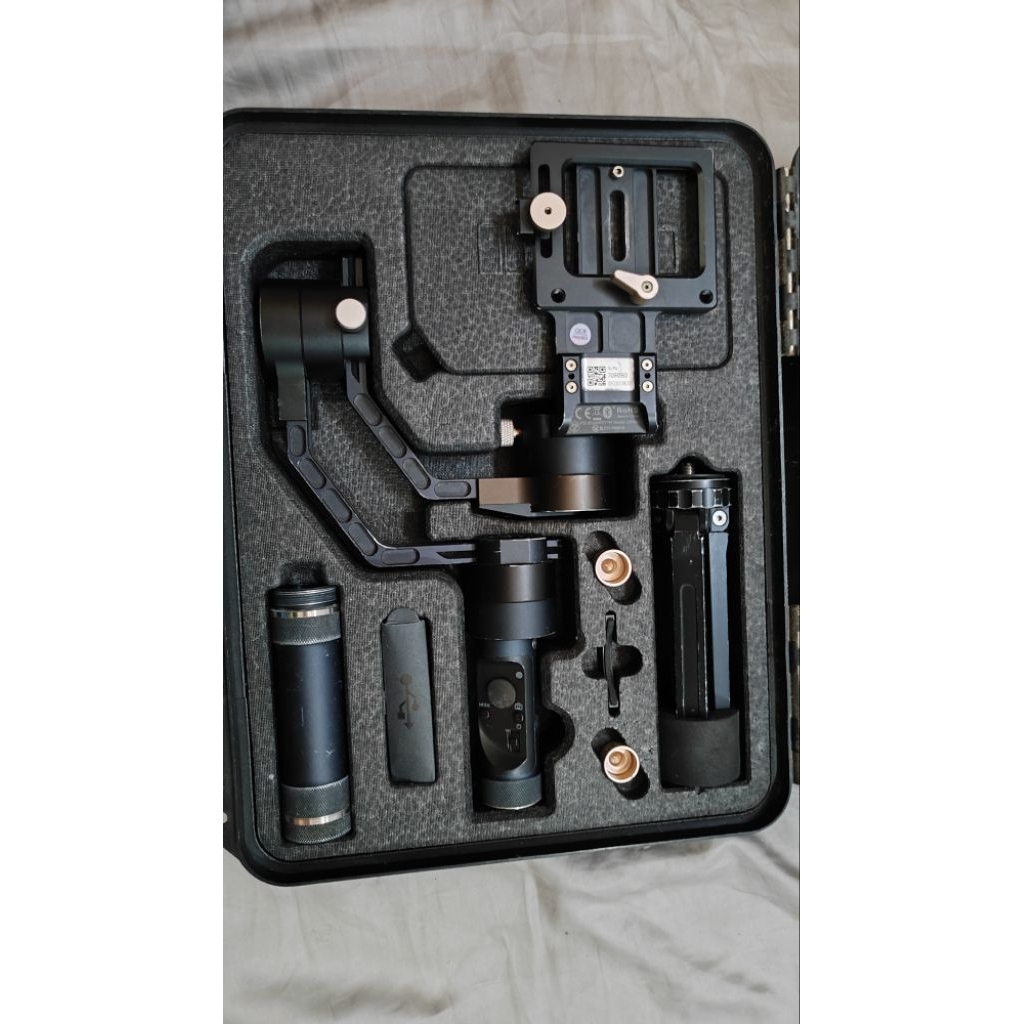 Gimbal Zhiyun Crane Plus Fullset