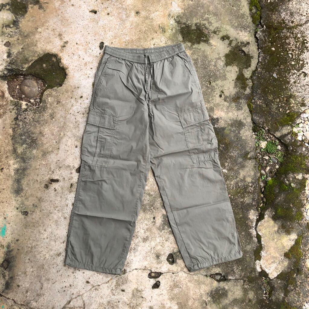 Cargo pants uniqlo green ( second/bekas )