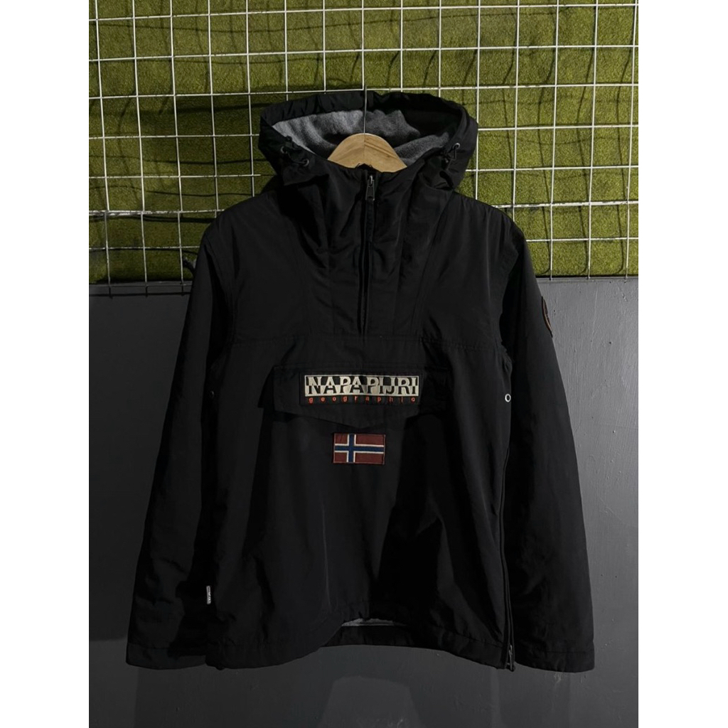 napapijri rainforest winter black