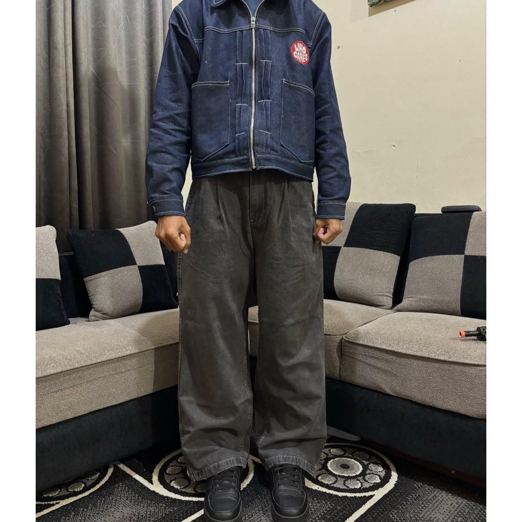 GU Uniqlo Baggy Jeans