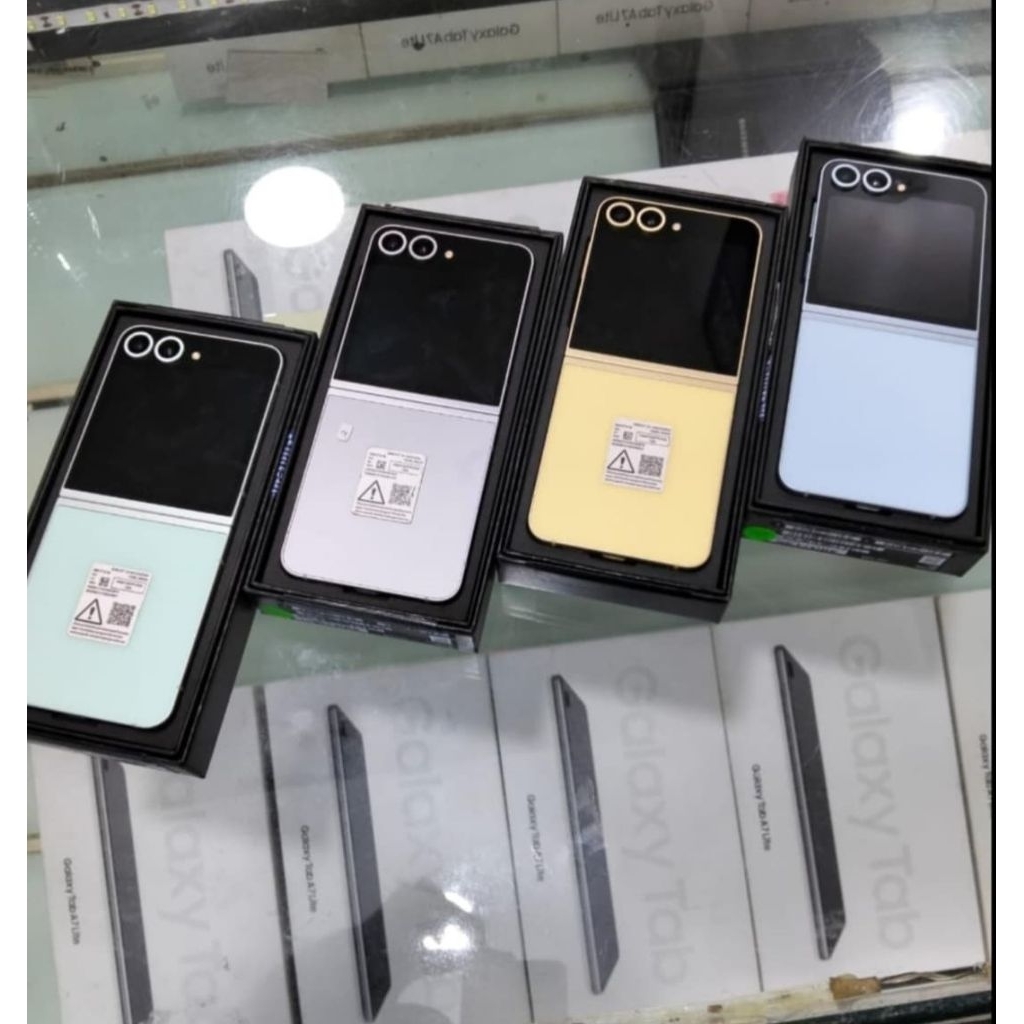 Samsung z flip 6 12/256GB. garansi resmi Indonesia sein Juni 2026