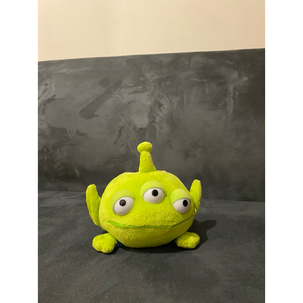 Boneka alien toy story tempat remote original