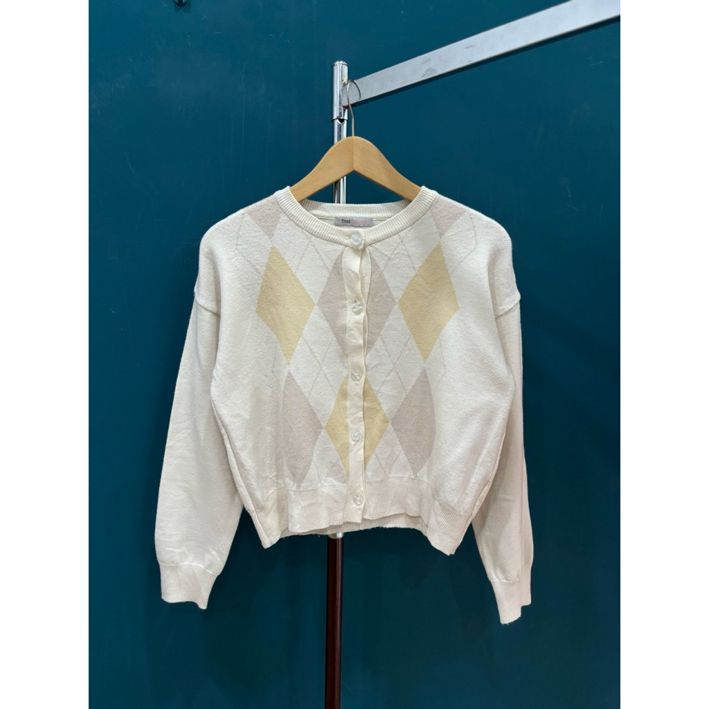 Cardigan 65 broken white argyle pattern academia butter yellow cewek Rajut Knit Korea Style Outer Te