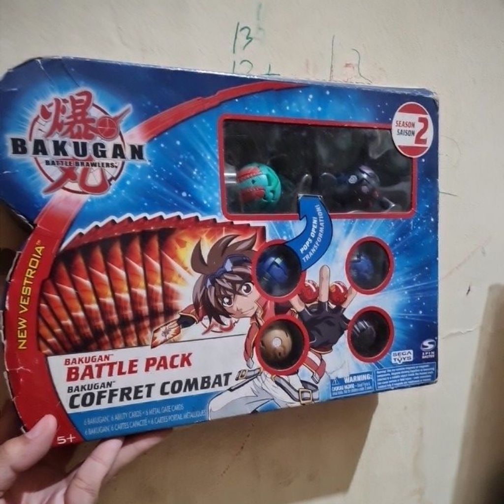 Bakugan Battlr Brawlers season 2 battle pack coffret combat new vestoria new bakugan new cards new v