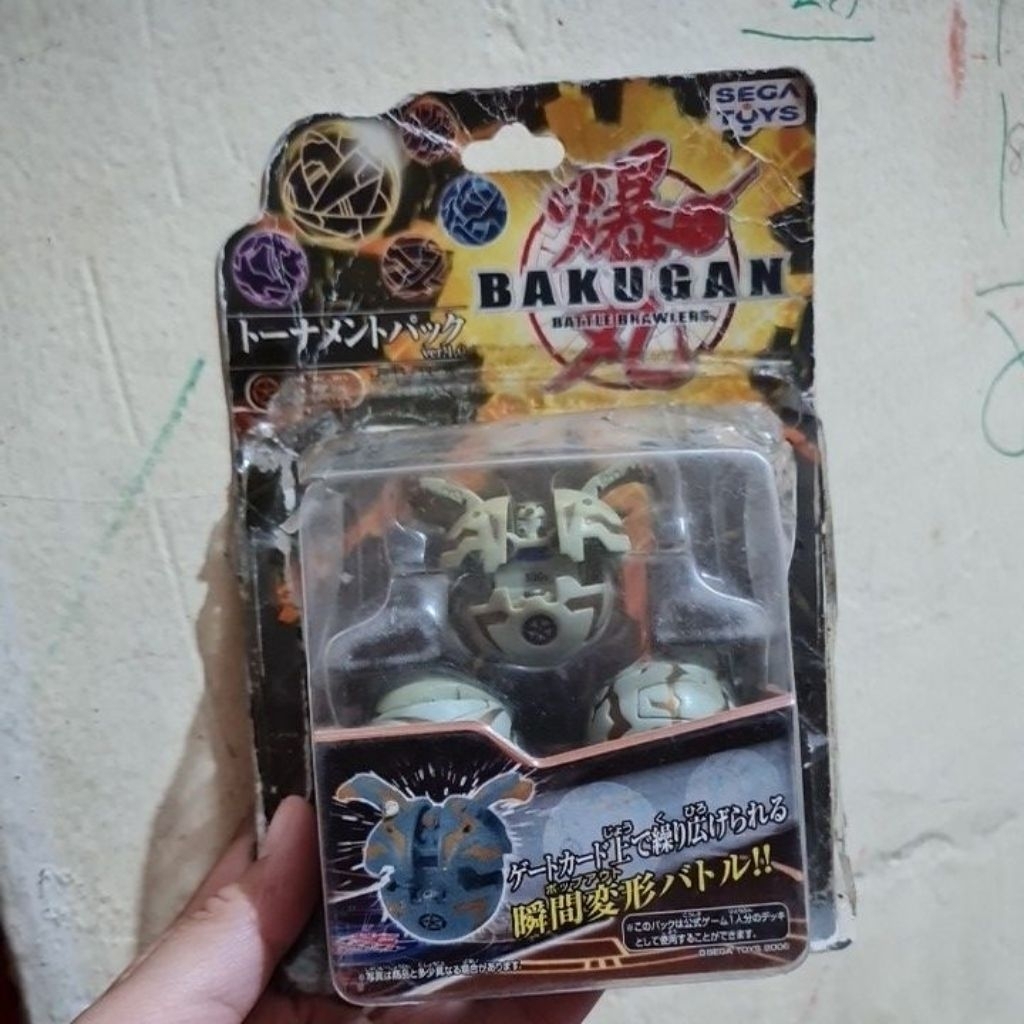 Bakugan sega toys garrison. lucifer. shredder