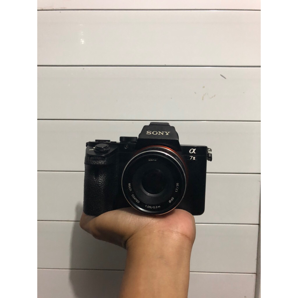 SONY A7 MARK II LENSA MEIKE 35mm F1.7 FULLSET BOX
