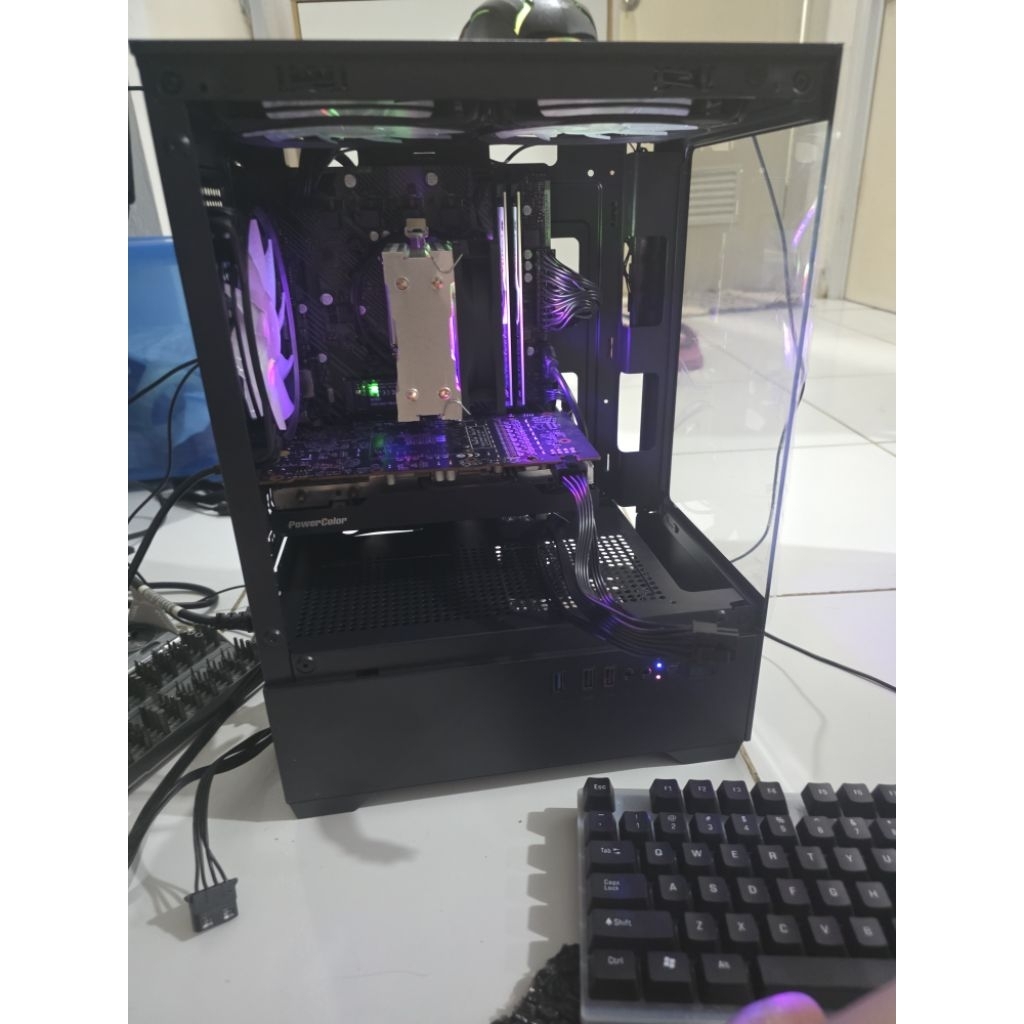 PC i5 12400f. RX 6600XT