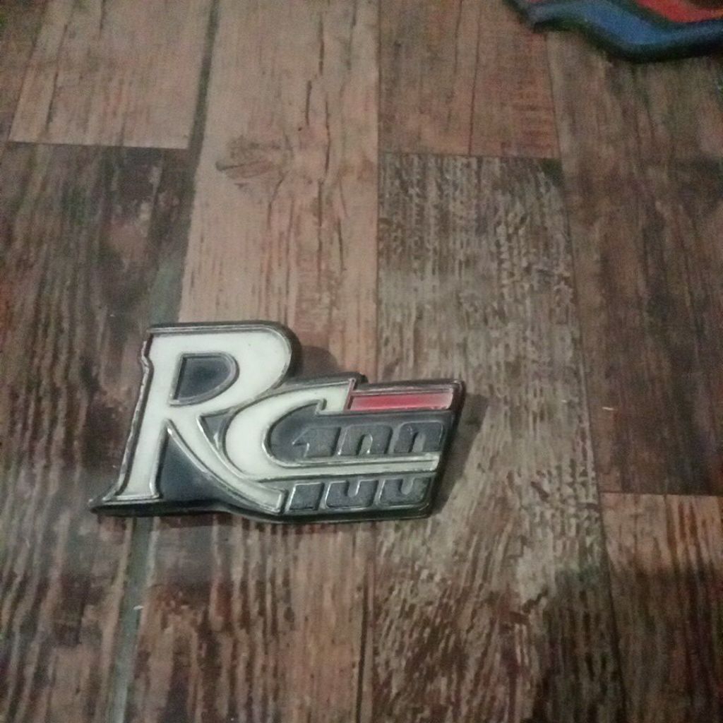 emblem sayap Suzuki rc 100