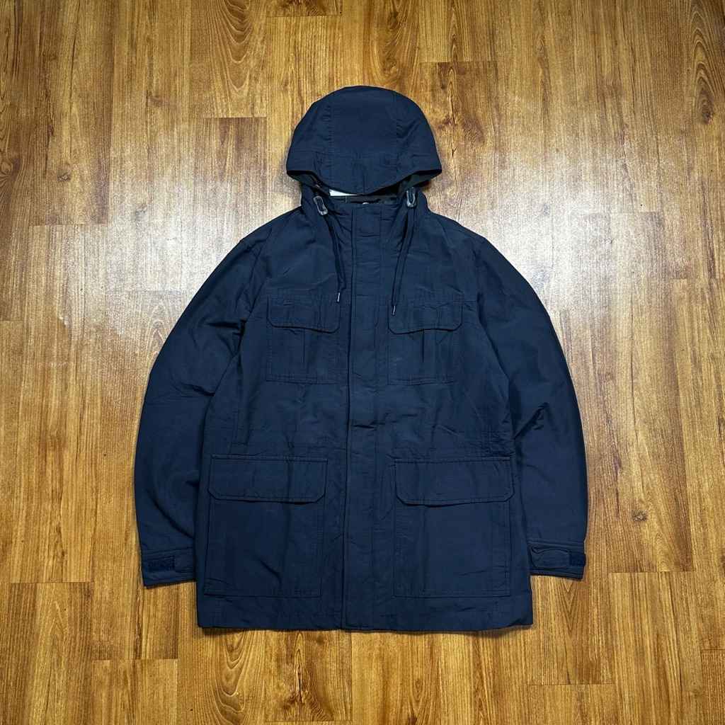 UNIQLO MOUNTAIN PARKA JACKET
