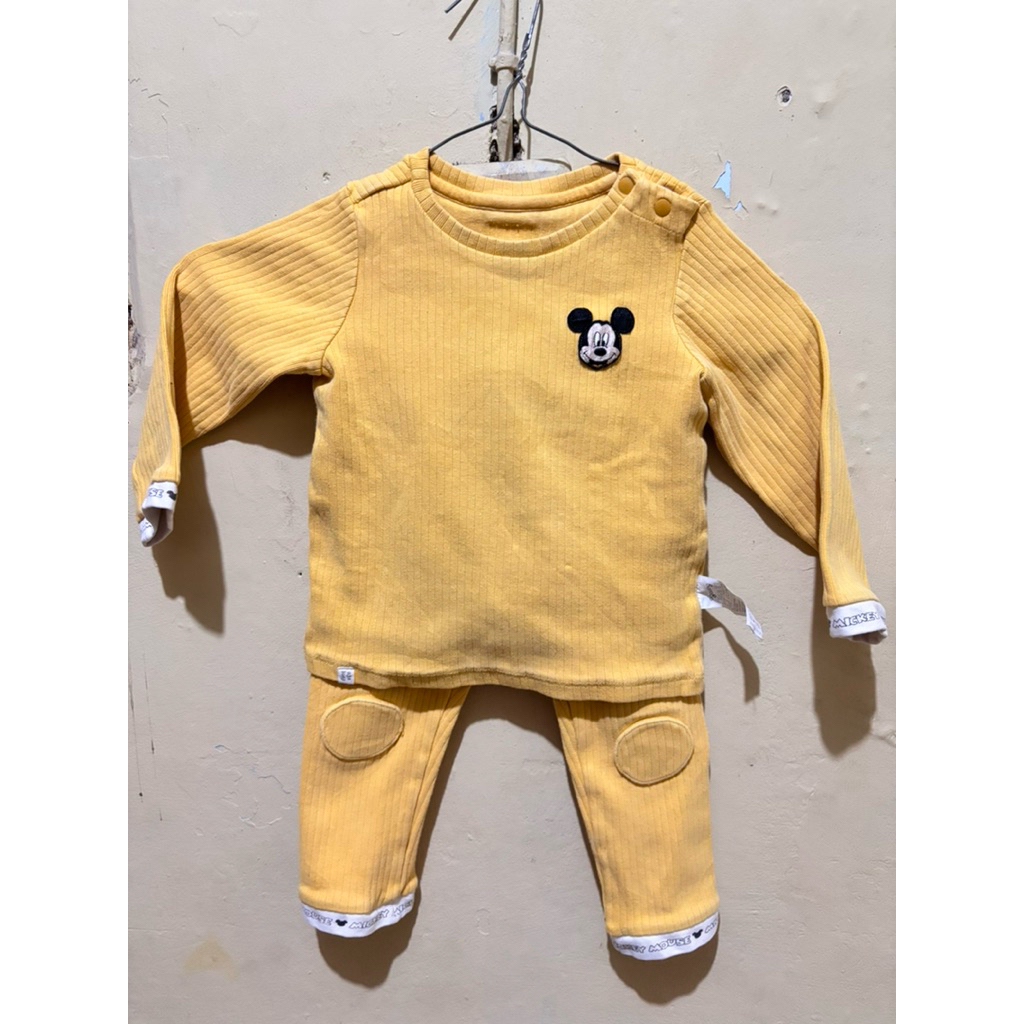 preloved setelan mickey disney x agabang
