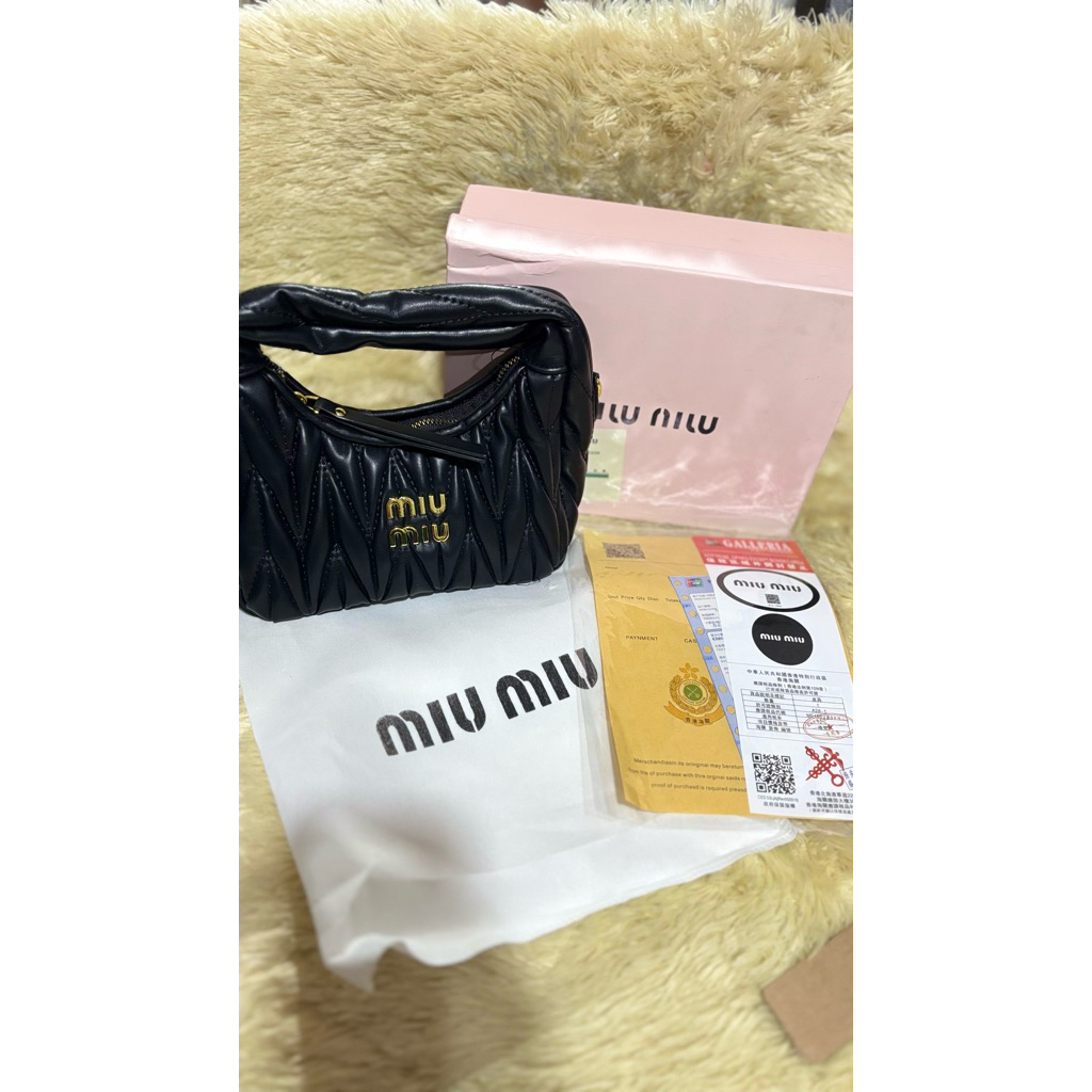 Tas wanita MIU MIU