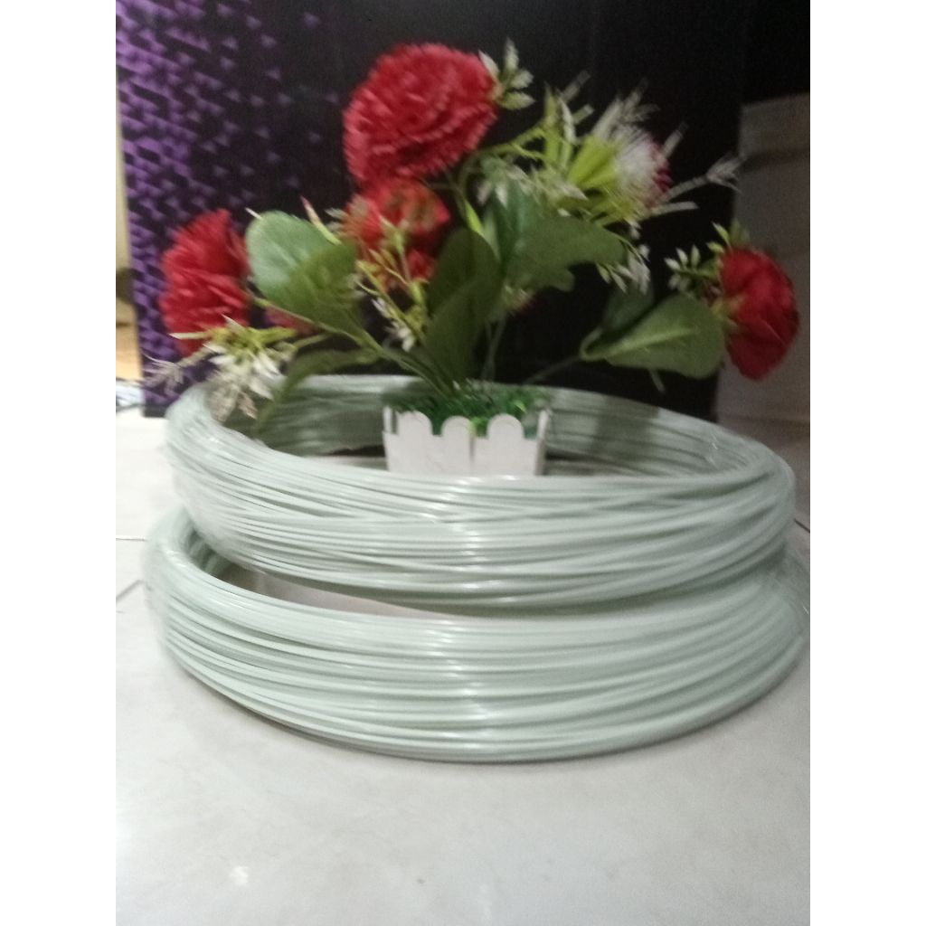 Jeruji Fiber Putih Susu Ukuran 1,5mm Panjang 100Meter