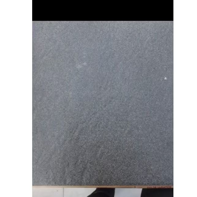 Keramik 40x40 kasar / dus