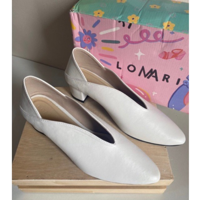 Heels Putih EDITH LOMARI || heels preloved