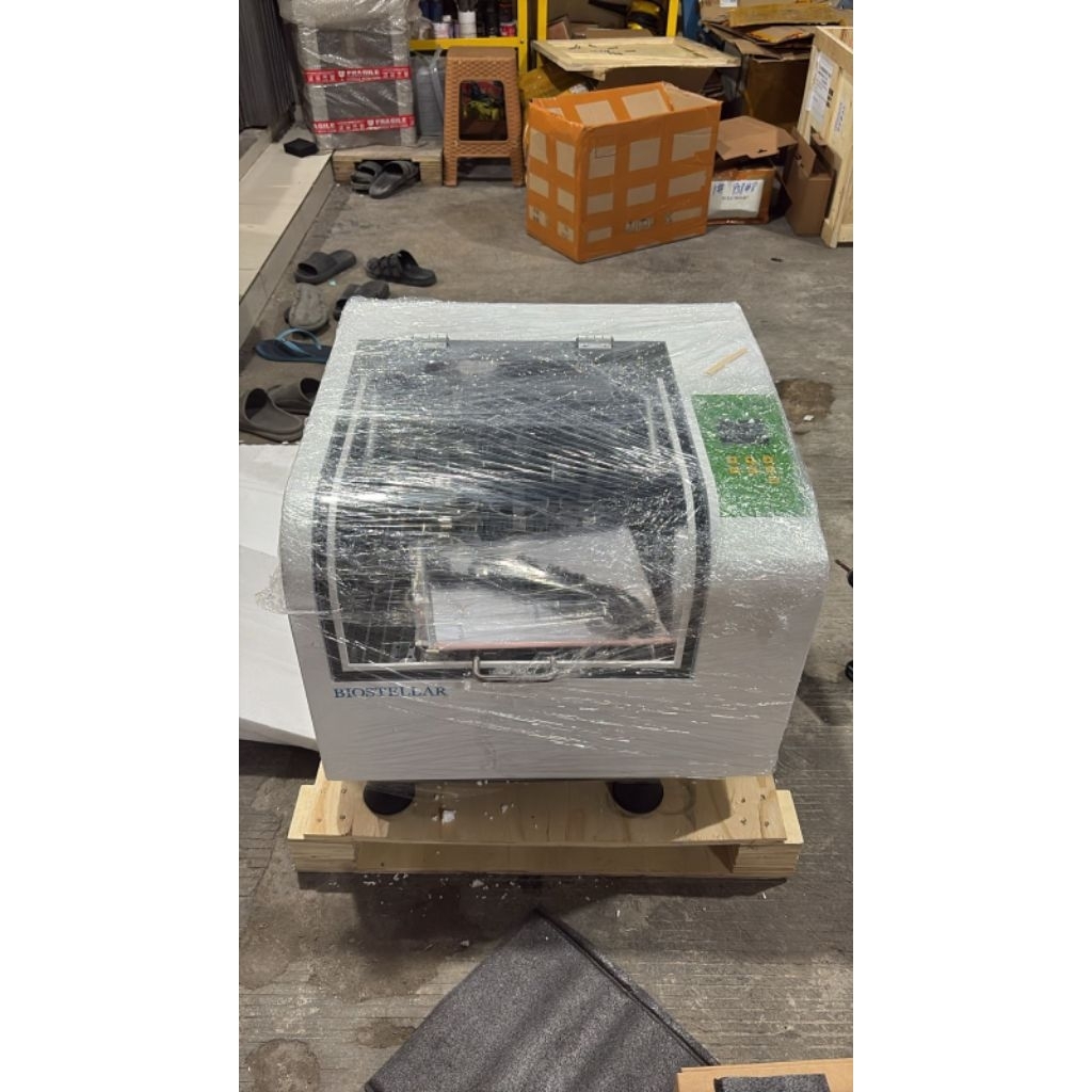 Shaking Incubator With LCD Screen Thermostatic Lab Incubator Shaker