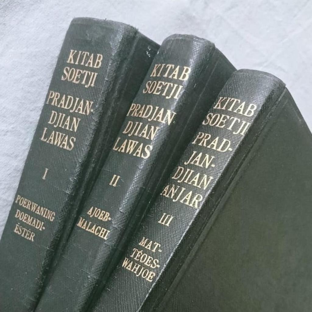 Kitab Soetji Pradjandjian Lawas & Anjar - Poerwaning Doemadi-ester | Ajoeb-Malachi | Matteous-wahjoe