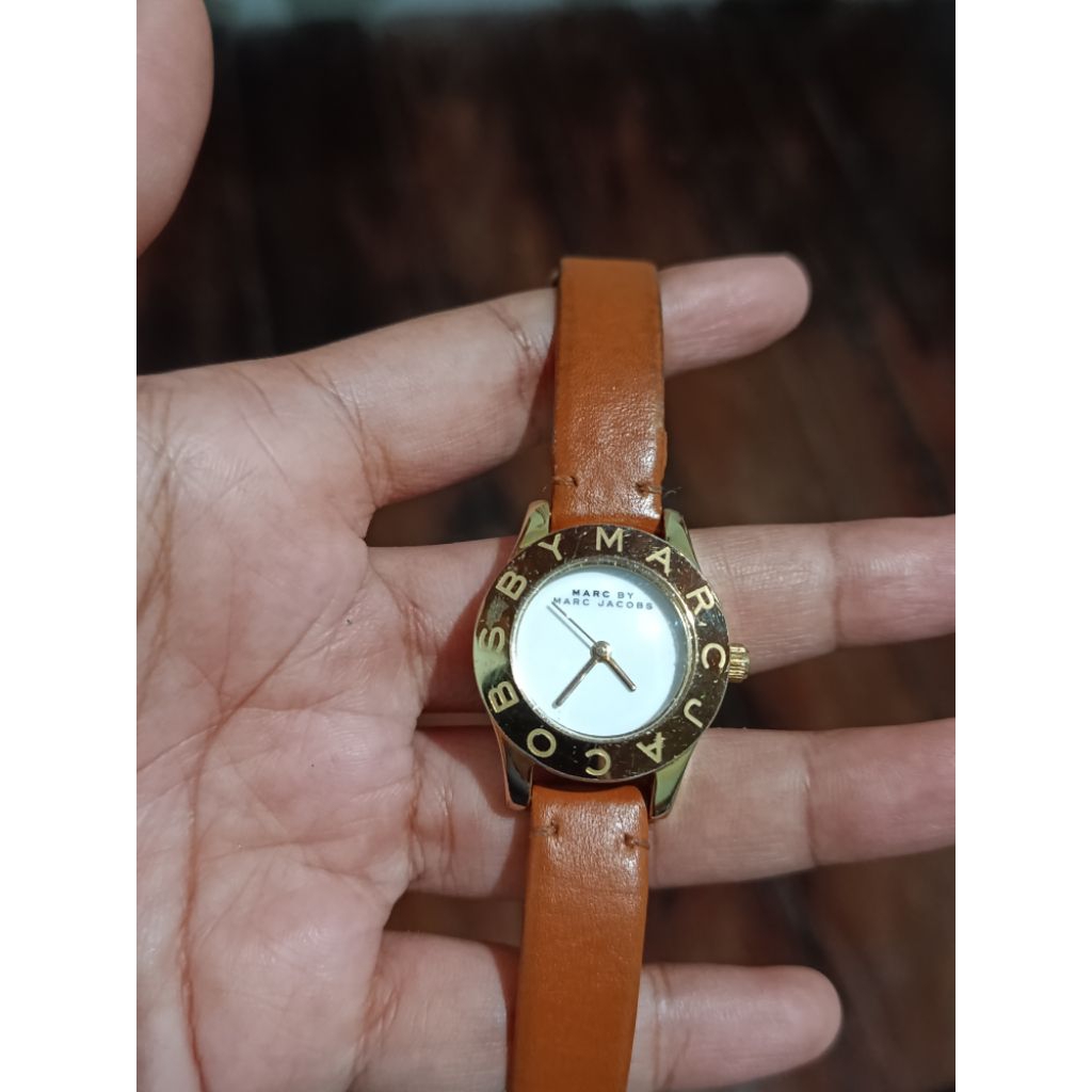 Preloved Jam Tangan MJ Strap Kulit