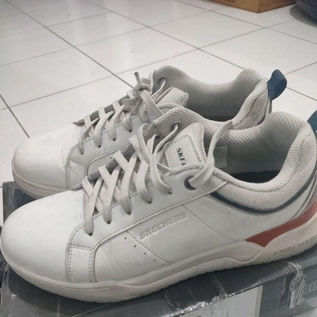Sepatu Skechers Original Second Warna Putih Pria Dewasa